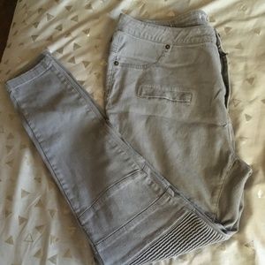 Unique Grey Skinny Jeans/Jeggings Size 16